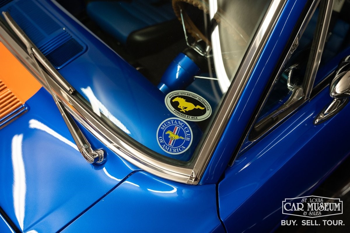 Ford-Mustang-1965-Convertible-22