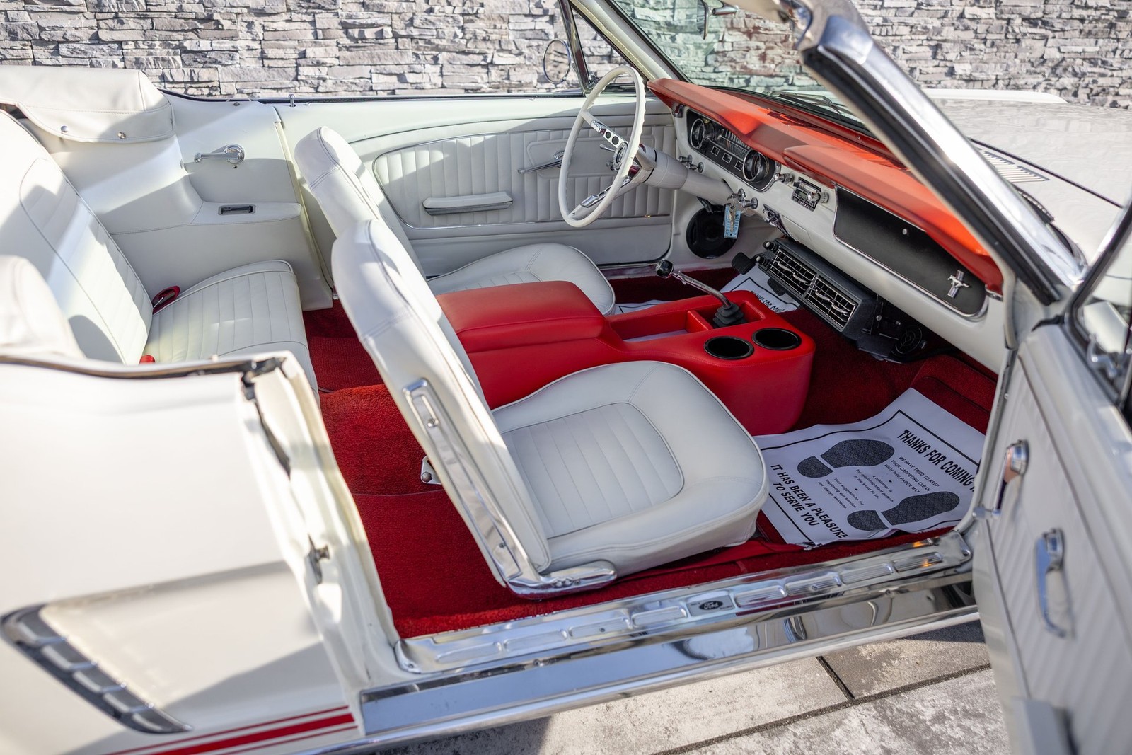 Ford-Mustang-1965-Convertible-23