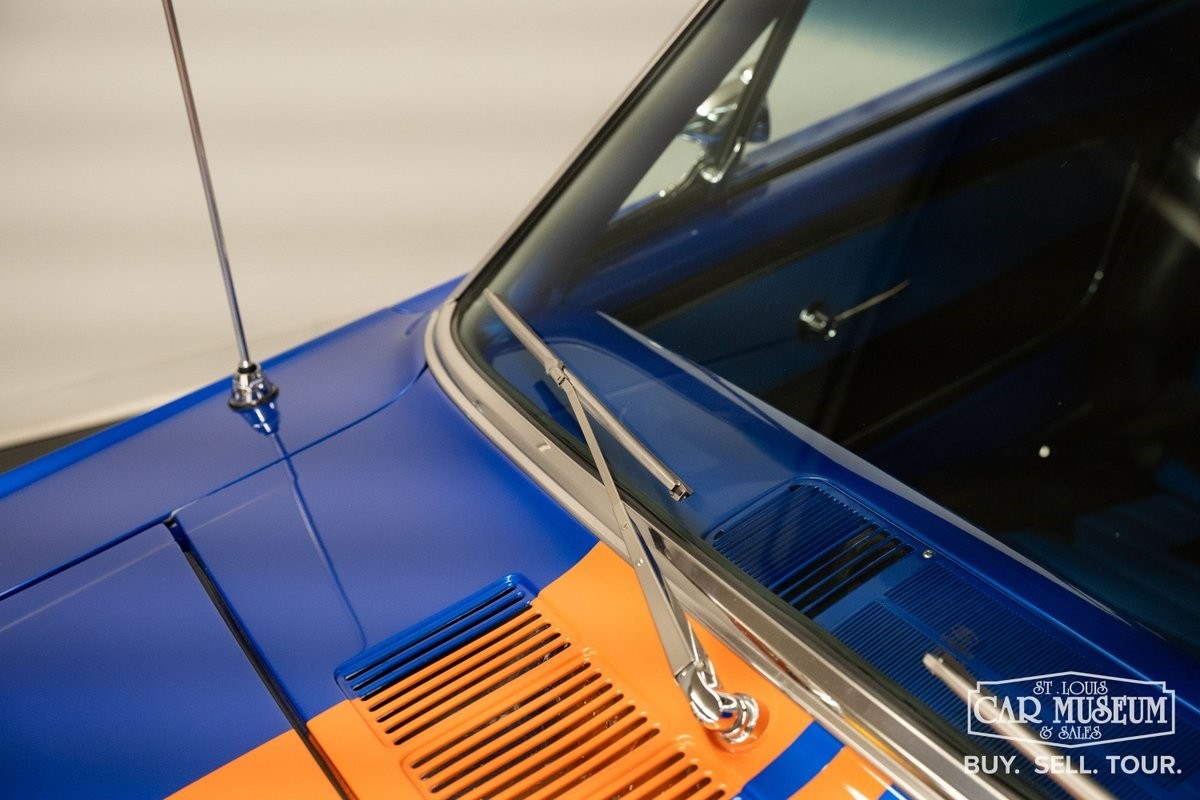 Ford-Mustang-1965-Convertible-24