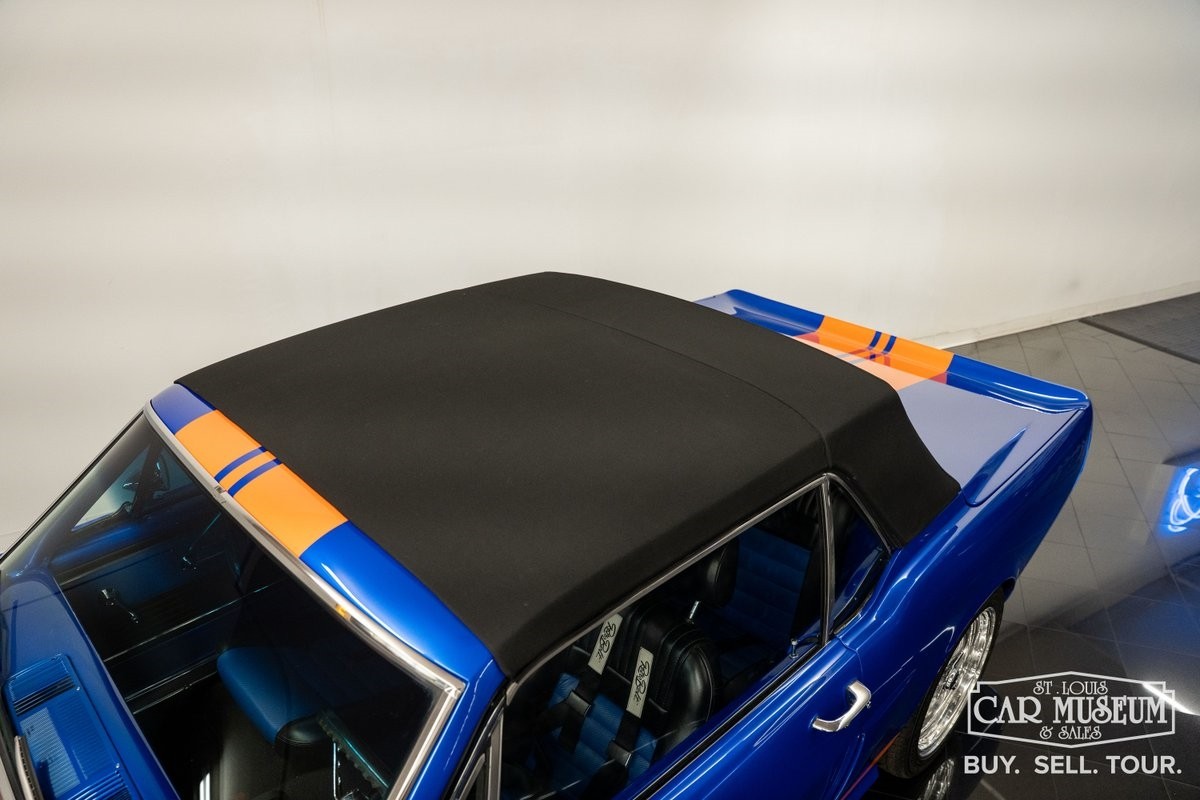 Ford-Mustang-1965-Convertible-28