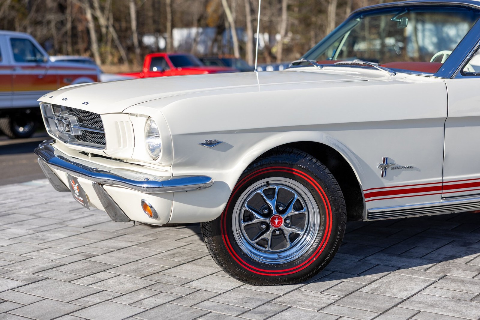 Ford-Mustang-1965-Convertible-3
