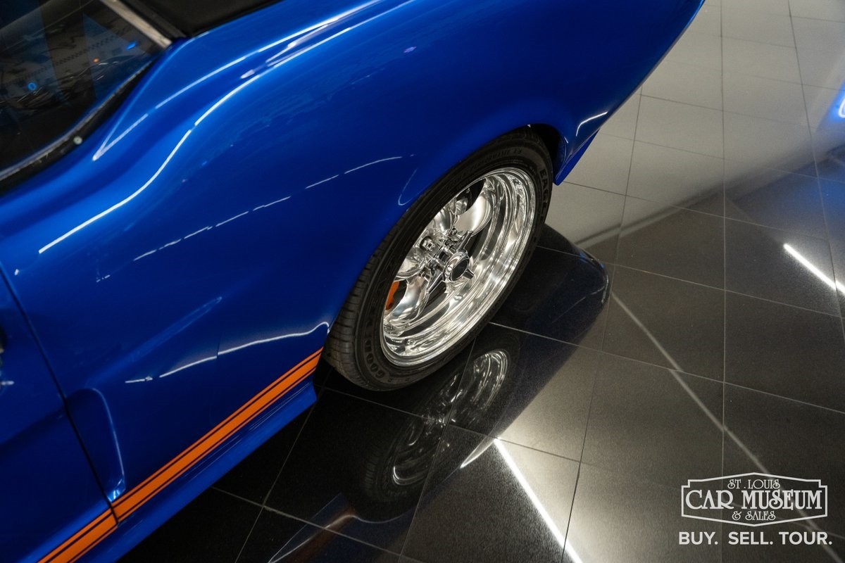 Ford-Mustang-1965-Convertible-32