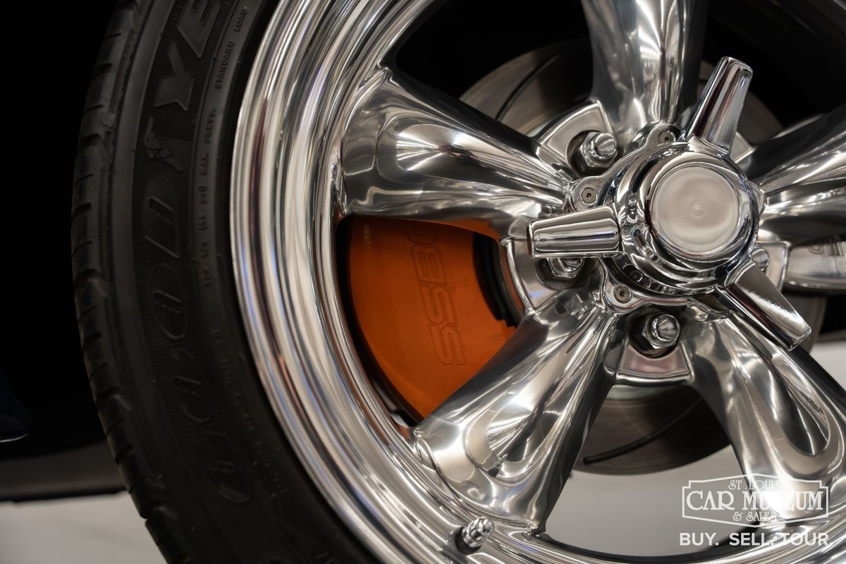 Ford-Mustang-1965-Convertible-34