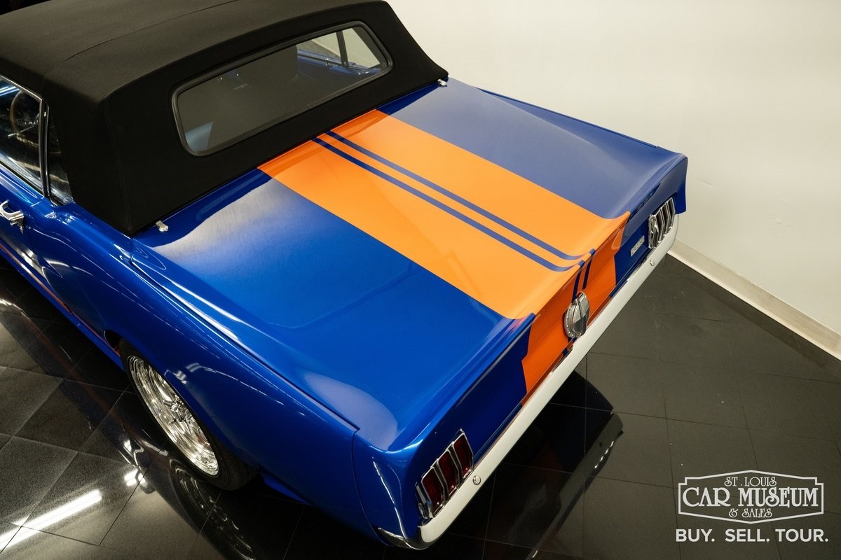 Ford-Mustang-1965-Convertible-36