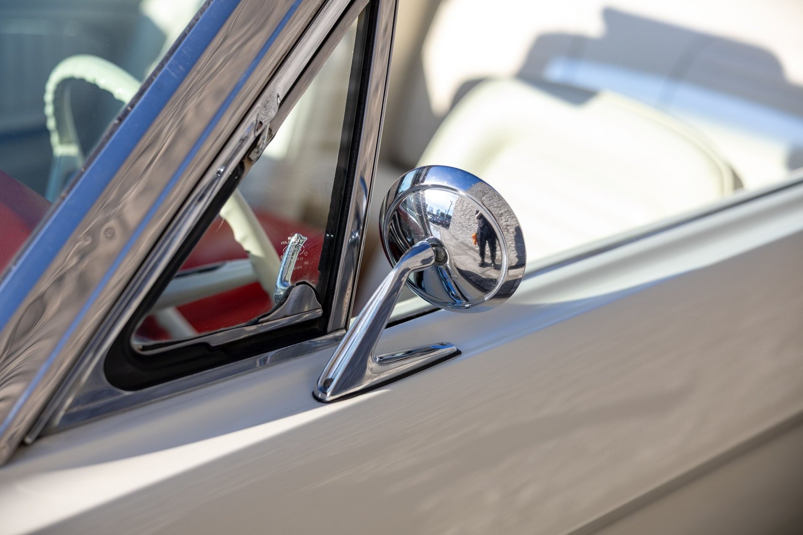 Ford-Mustang-1965-Convertible-38