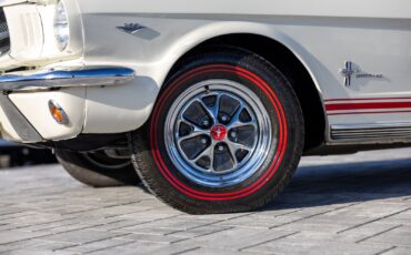 Ford-Mustang-1965-Convertible-4