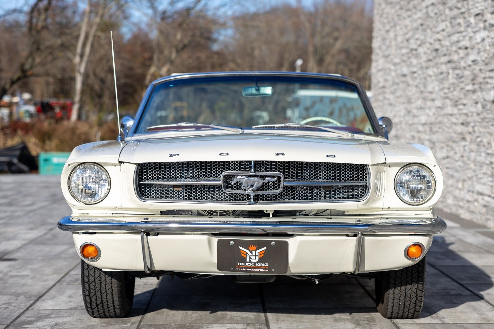 Ford-Mustang-1965-Convertible-6