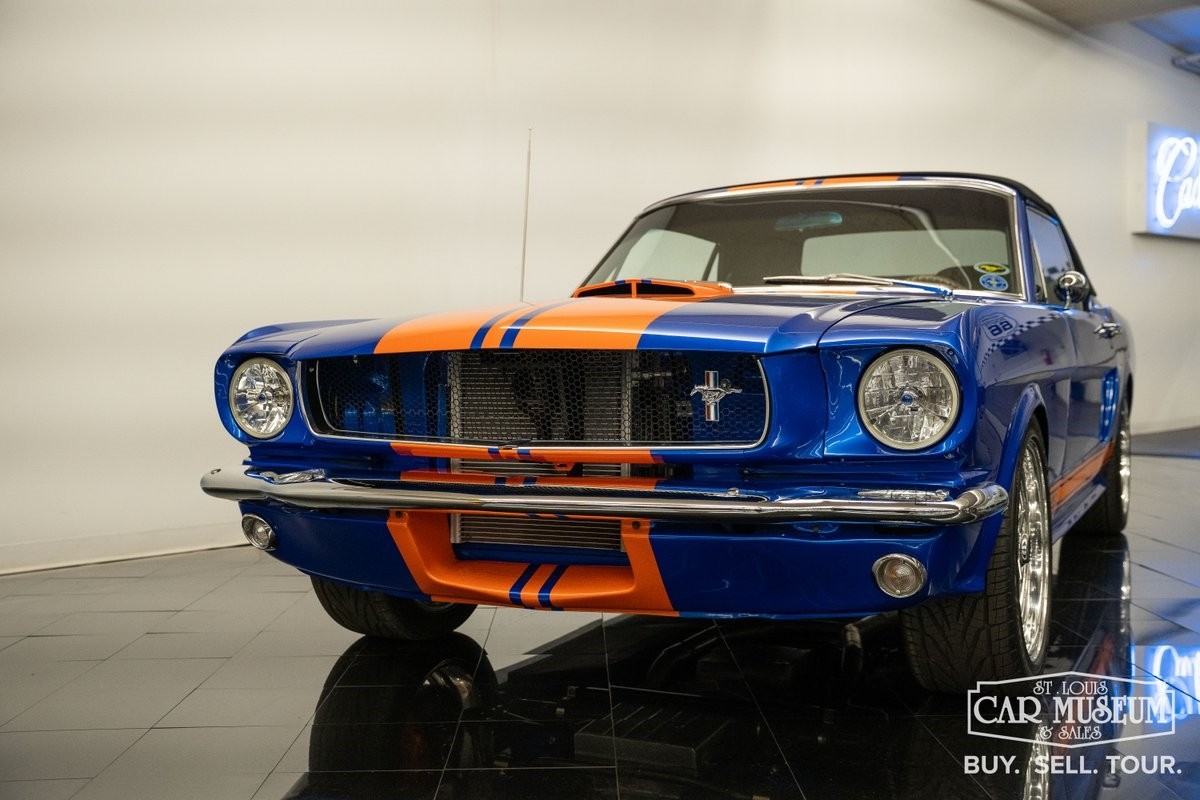 Ford-Mustang-1965-Convertible-7