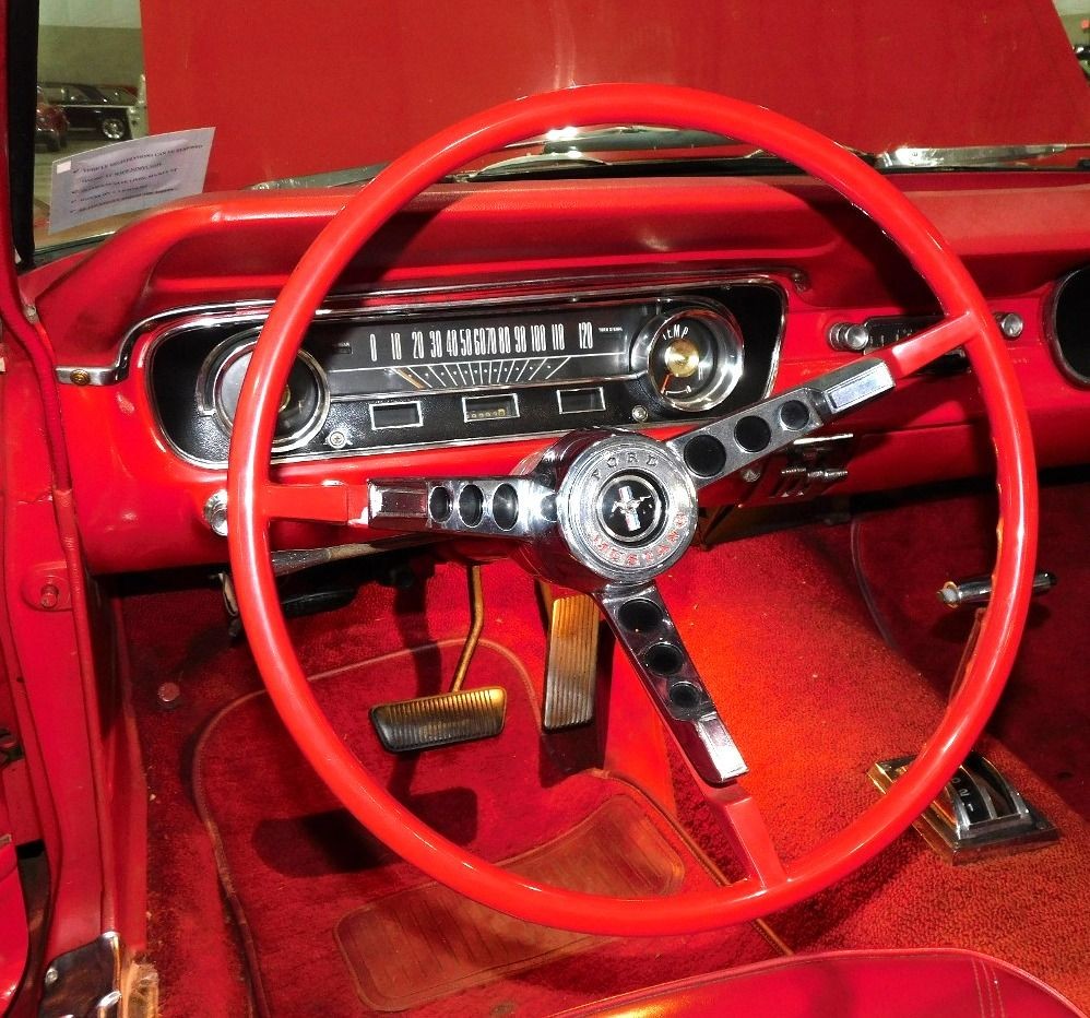 Ford-Mustang-1965-Convertible-7