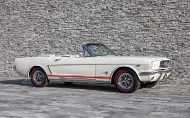 Ford-Mustang-1965-Convertible-8