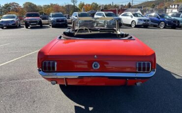 Ford-Mustang-1965-Convertible-8