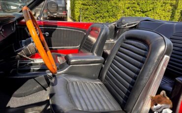 Ford-Mustang-1965-Convertible-8