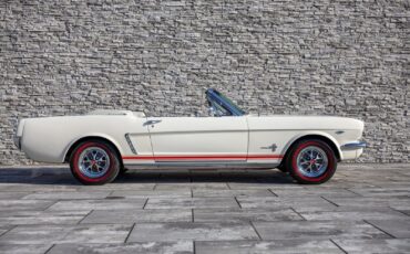 Ford-Mustang-1965-Convertible-9