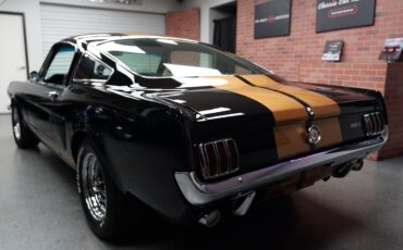 Ford-Mustang-1965-Coupe-12