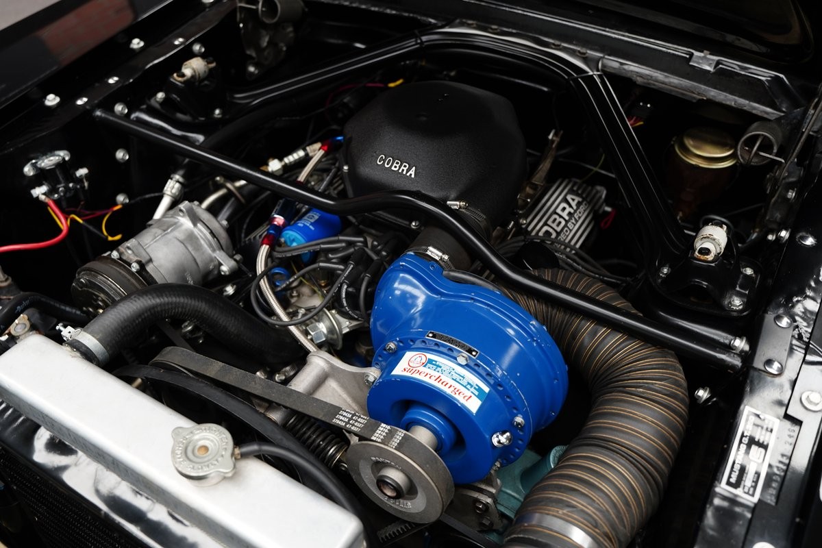 Ford-Mustang-1965-Coupe-21