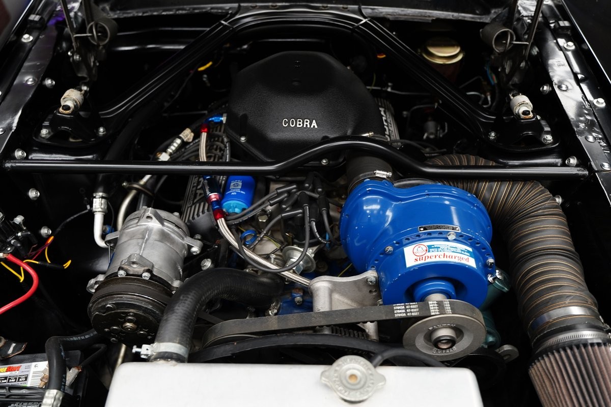 Ford-Mustang-1965-Coupe-22