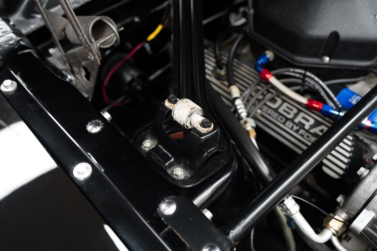 Ford-Mustang-1965-Coupe-26