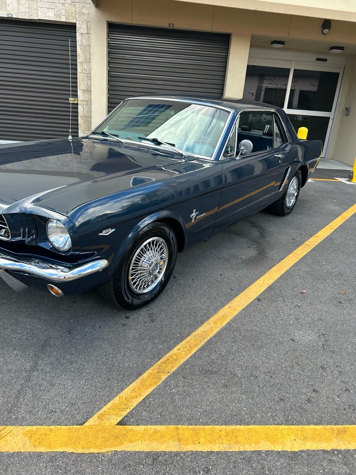 Ford-Mustang-1965-Coupe-3