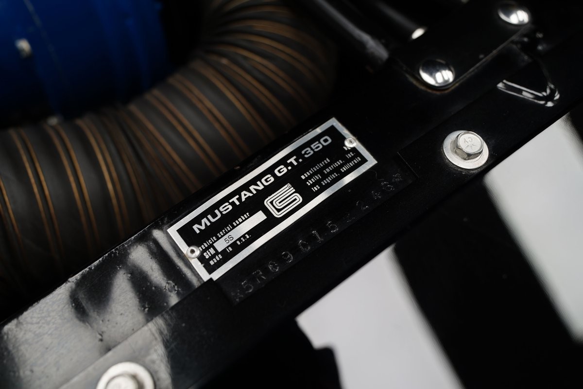 Ford-Mustang-1965-Coupe-31