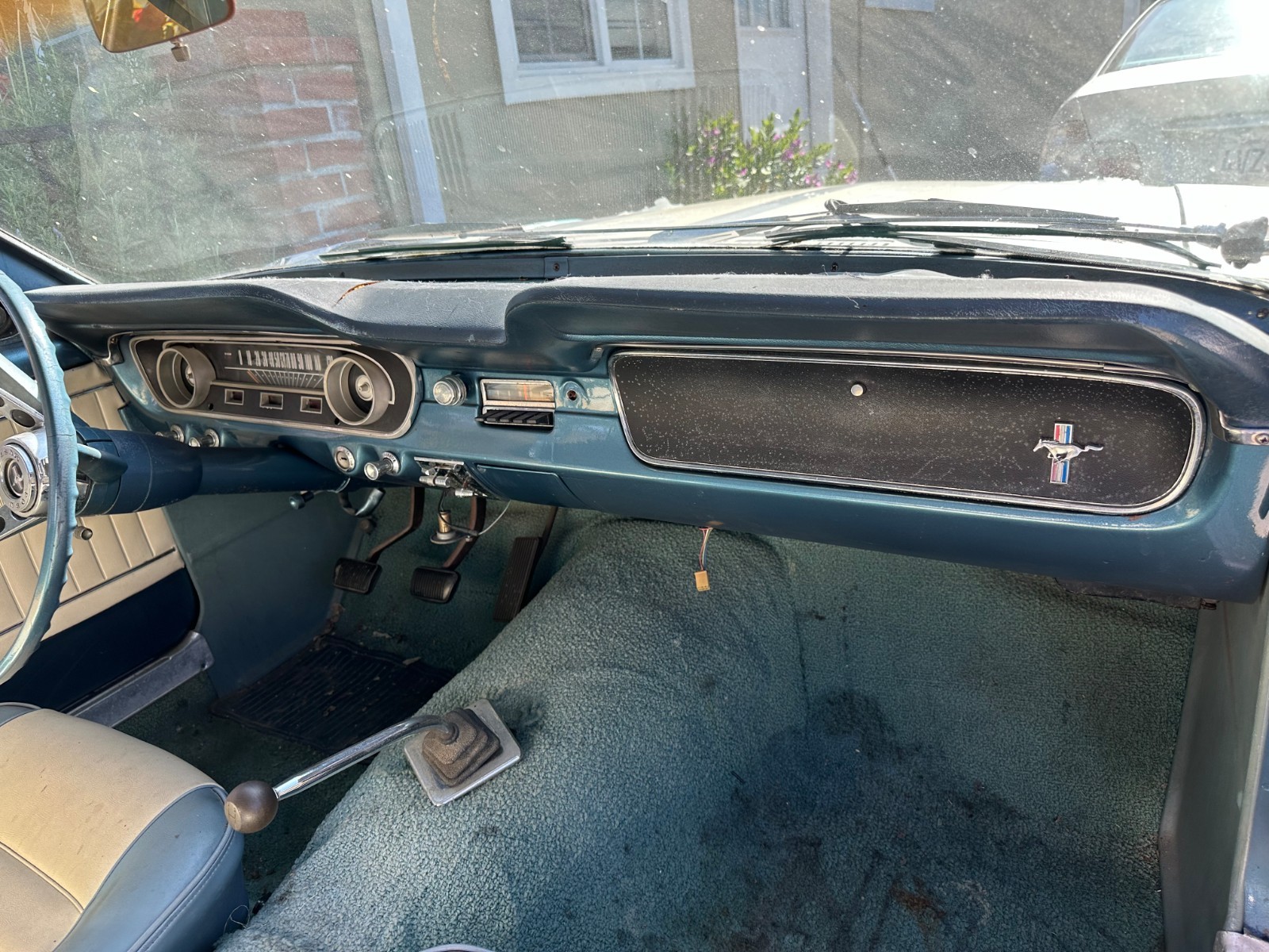 Ford-Mustang-1965-Coupe-4