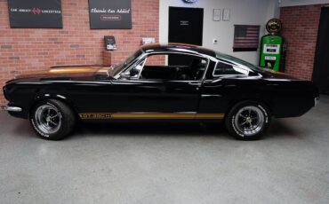 Ford-Mustang-1965-Coupe-9