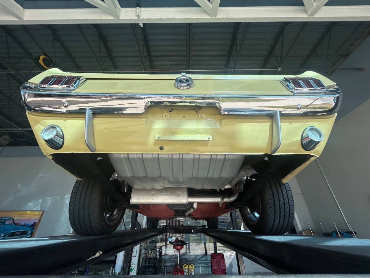 Ford-Mustang-1965-Hatchback-31