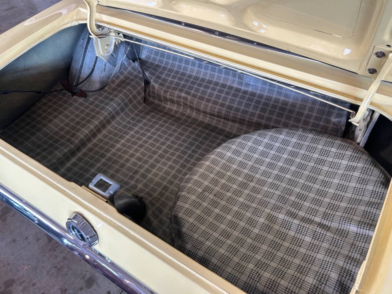 Ford-Mustang-1965-Hatchback-6