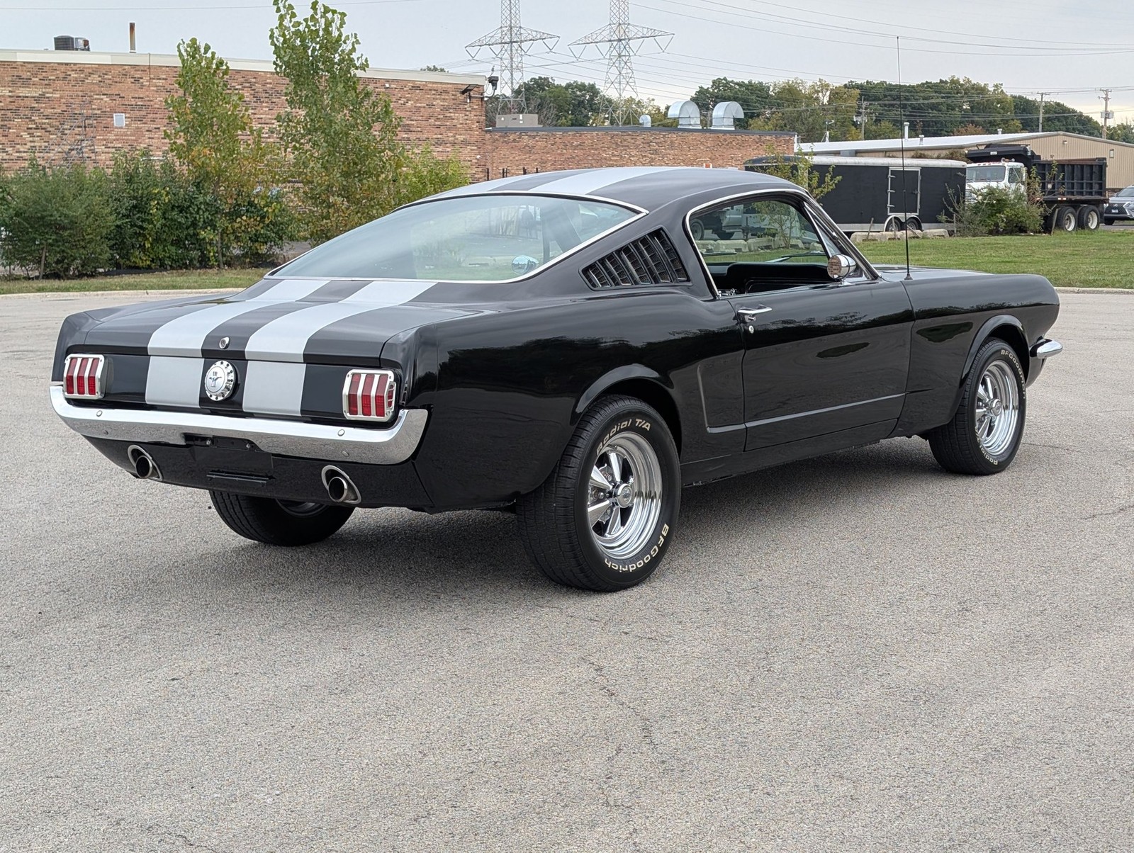 Ford-Mustang-1965-Other-2