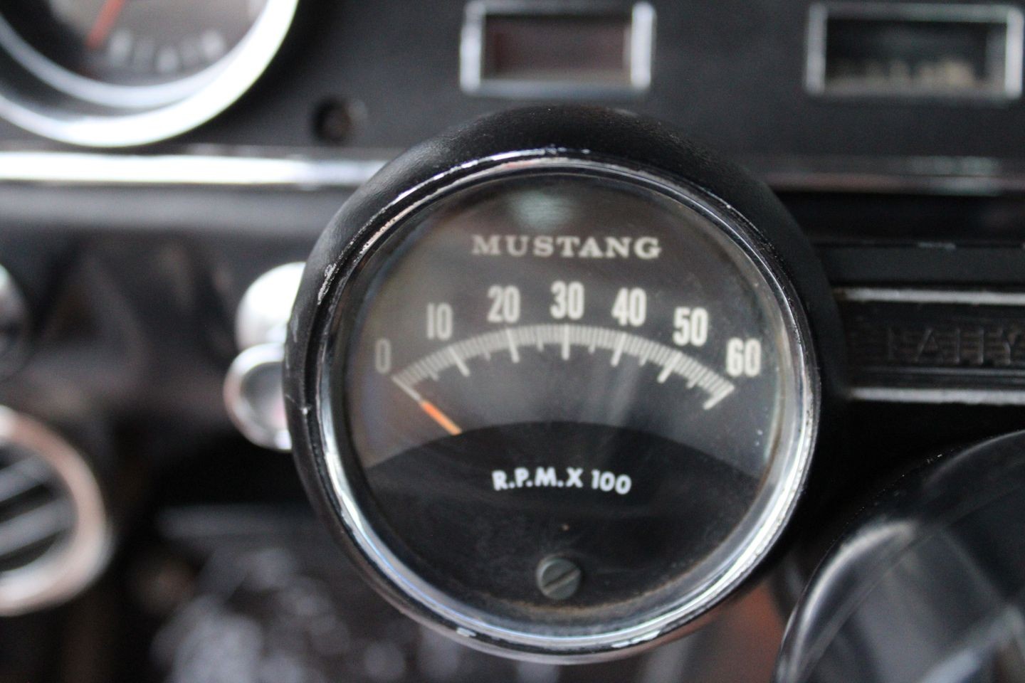 Ford-Mustang-1965-Other-34