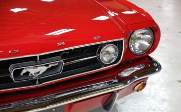 Ford-Mustang-1965-Rangoon-Red-Black-11