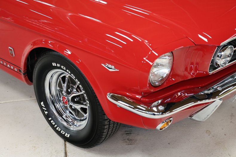 Ford-Mustang-1965-Rangoon-Red-Black-17