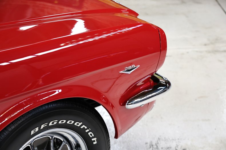 Ford-Mustang-1965-Rangoon-Red-Black-25