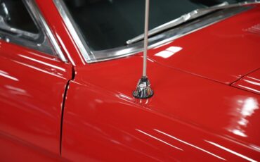 Ford-Mustang-1965-Rangoon-Red-Black-27