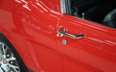 Ford-Mustang-1965-Rangoon-Red-Black-30
