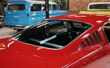 Ford-Mustang-1965-Rangoon-Red-Black-33