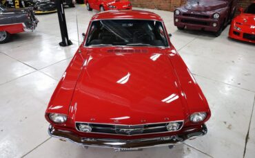 Ford-Mustang-1965-Rangoon-Red-Black-9