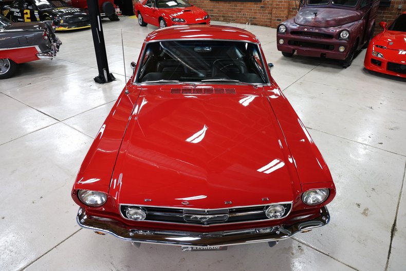 Ford-Mustang-1965-Rangoon-Red-Black-9