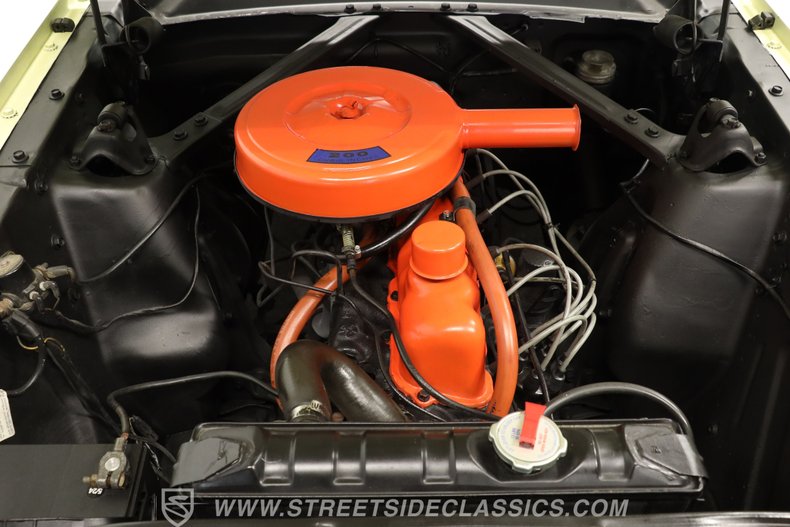 Ford-Mustang-1965-Spring-Time-Yellow-Palomino-15