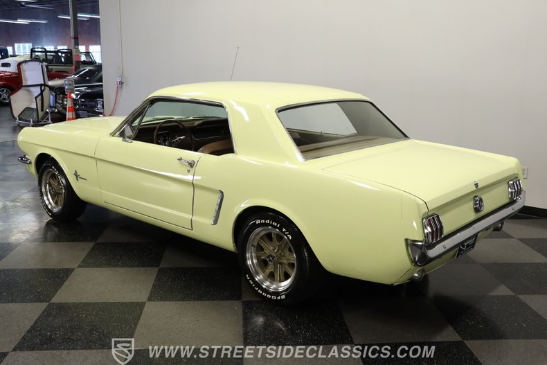 Ford-Mustang-1965-Spring-Time-Yellow-Palomino-18