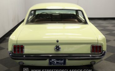 Ford-Mustang-1965-Spring-Time-Yellow-Palomino-20
