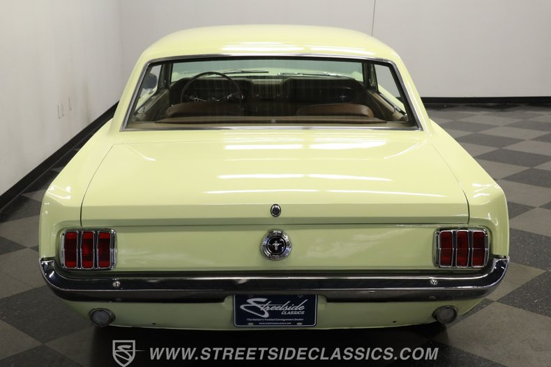 Ford-Mustang-1965-Spring-Time-Yellow-Palomino-20