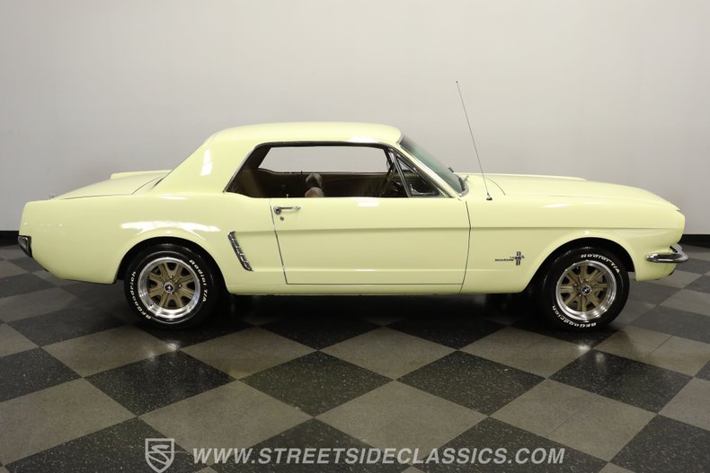 Ford-Mustang-1965-Spring-Time-Yellow-Palomino-24