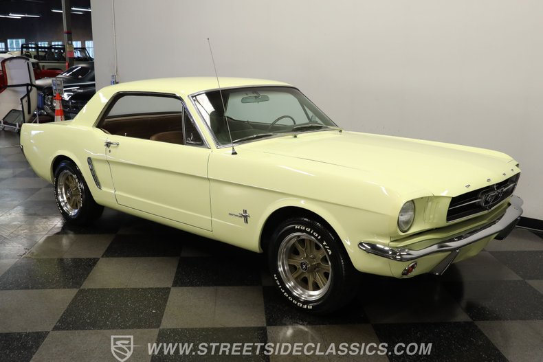 Ford-Mustang-1965-Spring-Time-Yellow-Palomino-25
