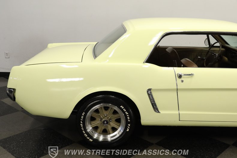 Ford-Mustang-1965-Spring-Time-Yellow-Palomino-4