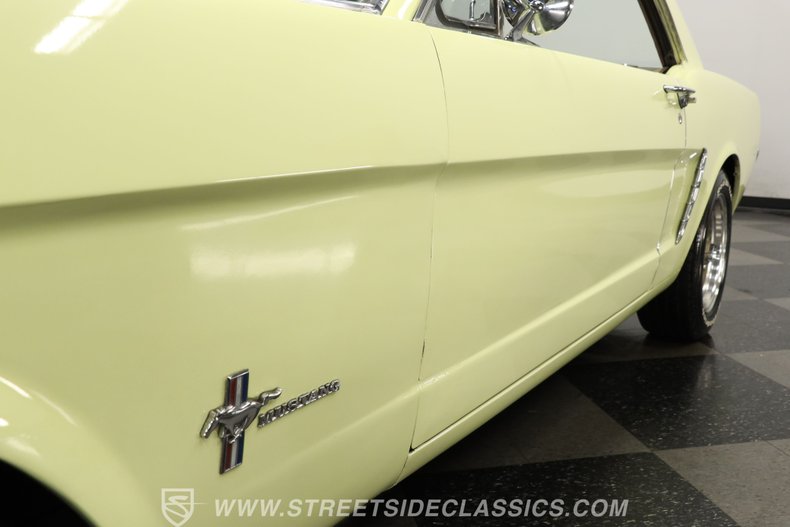 Ford-Mustang-1965-Spring-Time-Yellow-Palomino-43