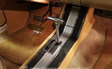 Ford-Mustang-1965-Spring-Time-Yellow-Palomino-5