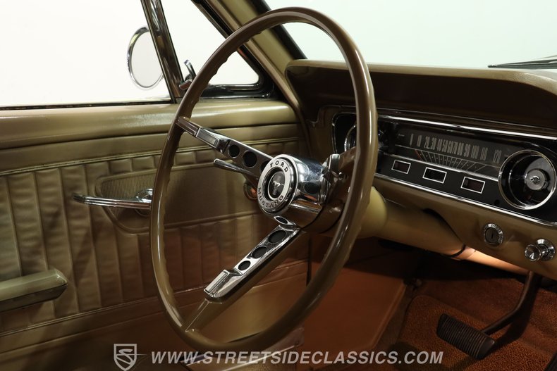 Ford-Mustang-1965-Spring-Time-Yellow-Palomino-7