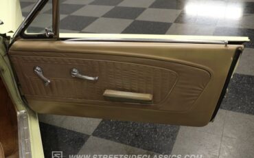 Ford-Mustang-1965-Spring-Time-Yellow-Palomino-9