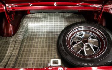 Ford-Mustang-1965-Vintage-Burgundy-Black-Deluxe-12