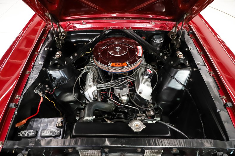 Ford-Mustang-1965-Vintage-Burgundy-Black-Deluxe-15